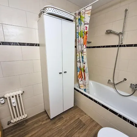 Clair-azur B 35 By Interhome 크란스몬타나